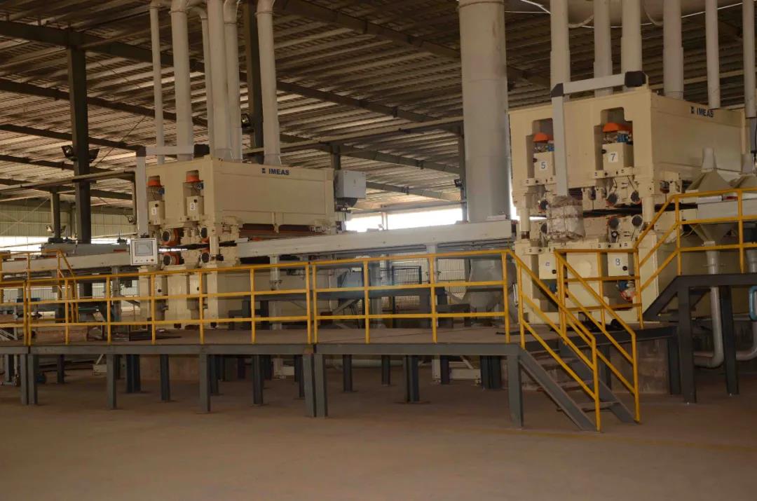 华洲高品质无醛板材，都需要什么水平的生产设备？(图5)