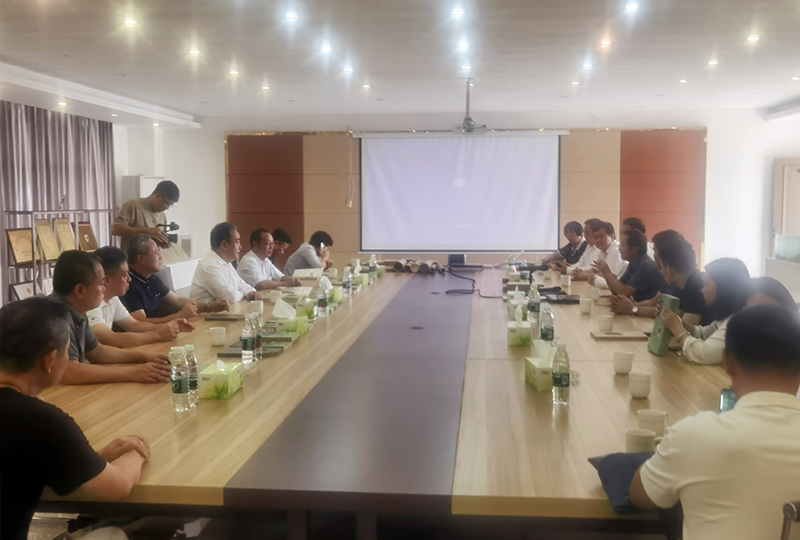 广东省政协领导一行莅临始兴华洲木业调研考察(图5) 广东省政协领导一行莅临始兴华洲木业调研考察(图5)