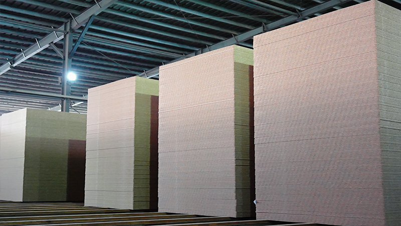 严格选材,只为一张好板材!(图3) 严格选材,只为一张好板材!(图3)