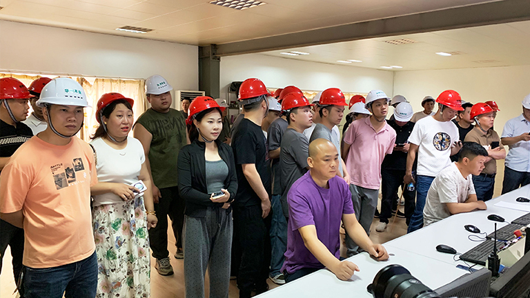 工厂5.jpg 工厂5.jpg